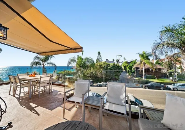 Photo 4 of Condo for sale at 231 Bonair St, La Jolla, CA 92037 | MLS# 260011135SD | Listing updated on 2026-09-14