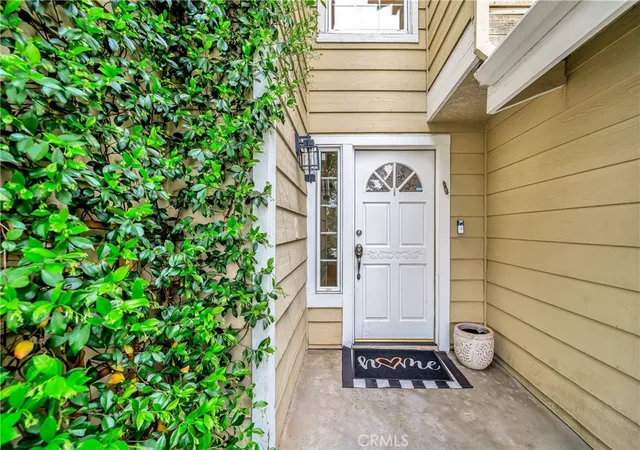 Photo 2 of Single family home for sale at 5181 Brian Ln, Encino, CA 91436 | MLS# SR26078598 | Listing updated on 2026-09-15
