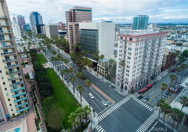 Photo 3 of Condo for sale at 525 E Seaside #1802, Long Beach, CA 90802 | MLS# OC26101716 | Listing updated on 2026-09-14