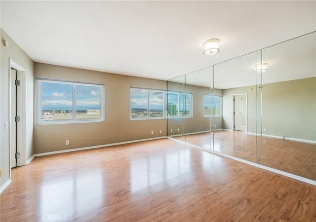 Photo 3 of Condo for sale at 525 E Seaside #1802, Long Beach, CA 90802 | MLS# OC26101716 | Listing updated on 2026-09-14