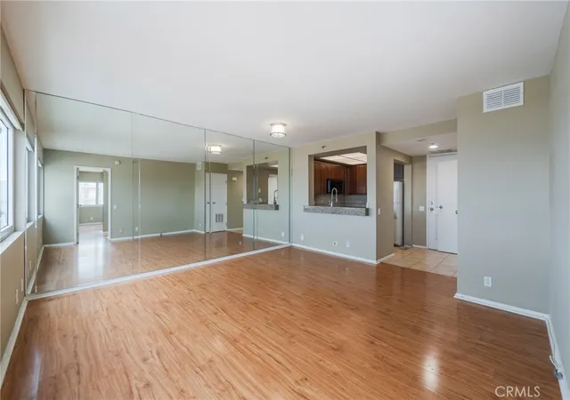 Photo 4 of Condo for sale at 525 E Seaside #1802, Long Beach, CA 90802 | MLS# OC26101716 | Listing updated on 2026-09-14