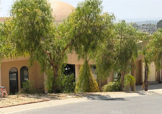 Photo 2 of Sale Pending at 85 Altamont, Camarillo, CA 93010 | MLS# PW26087958 | Listing updated on 2026-09-15