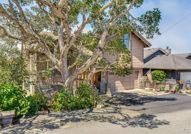 Photo 4 of Single family home for sale at 1919 Richard Ave, Cambria, CA 93428 | MLS# SC26102341 | Listing updated on 2026-09-14