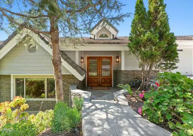 Photo 2 of Single family home for sale at 405 Woodcliffe Rd, Pasadena, CA 91105 | MLS# P1-27114 | Listing updated on 2026-09-14