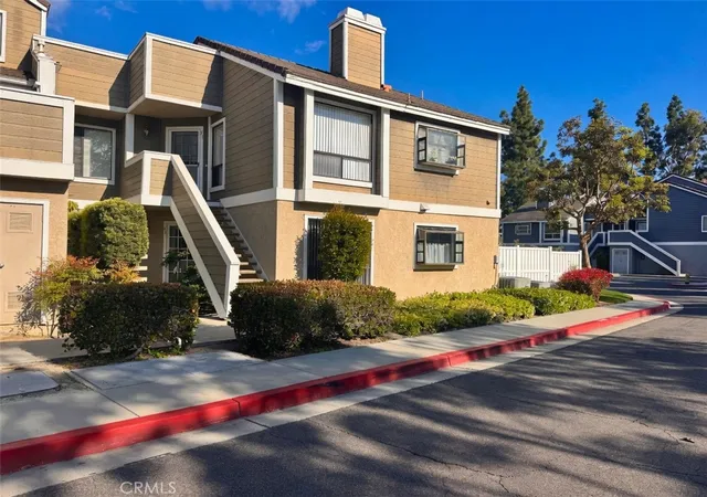 Photo 1 of Condo for sale at 49 Clover, Aliso Viejo, CA 92656 | MLS# OC26104283 | Listing updated on 2026-09-16