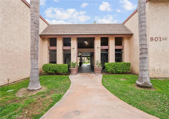 Photo 1 of Condo for sale at 801 S Lyon #A213, Santa Ana, CA 92705 | MLS# PW26105864 | Listing updated on 2026-09-14