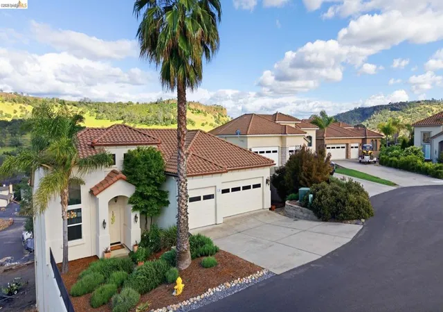 Photo 1 of Single family home for sale at 32 Apollo Ln, Copperopolis, CA 95228 | MLS# 41130826 | Listing updated on 2026-09-14