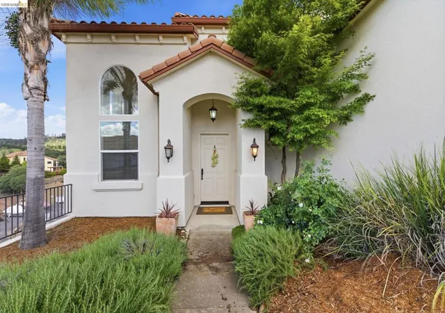 Photo 3 of Single family home for sale at 32 Apollo Ln, Copperopolis, CA 95228 | MLS# 41130826 | Listing updated on 2026-09-14