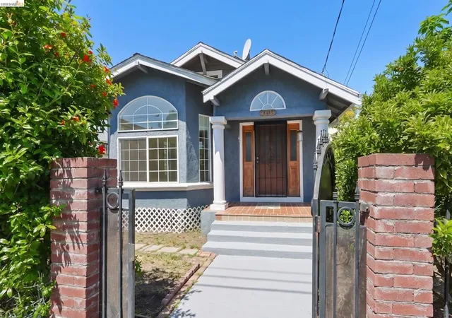 Photo 2 of Single family home for sale at 5081 Congress Ave, Oakland, CA 94601 | MLS# 41135199 | Listing updated on 2026-09-15
