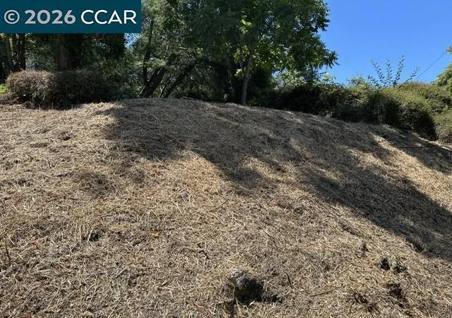 Photo 2 of Land for sale at 5229 Macarthur Blvd, Oakland, CA 94619 | MLS# 41135214 | Listing updated on 2026-09-15