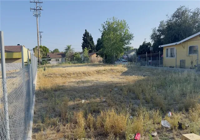 Photo 3 of Sale Pending at 1321 Union, San Bernardino, CA 92411 | MLS# IG26108642 | Listing updated on 2026-09-14