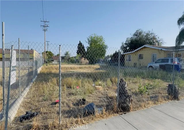 Photo 3 of Sale Pending at 1321 Union, San Bernardino, CA 92411 | MLS# IG26108642 | Listing updated on 2026-09-14