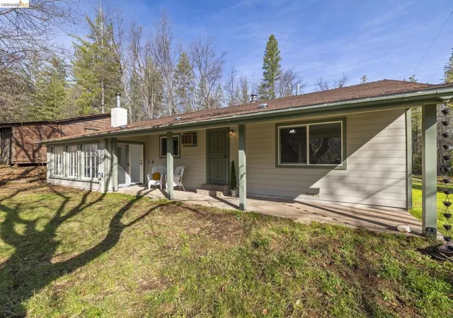 Photo 3 of Sale Pending at 9721 Manzanita Way, Coulterville, CA 95311 | MLS# 41128320 | Listing updated on 2026-09-15