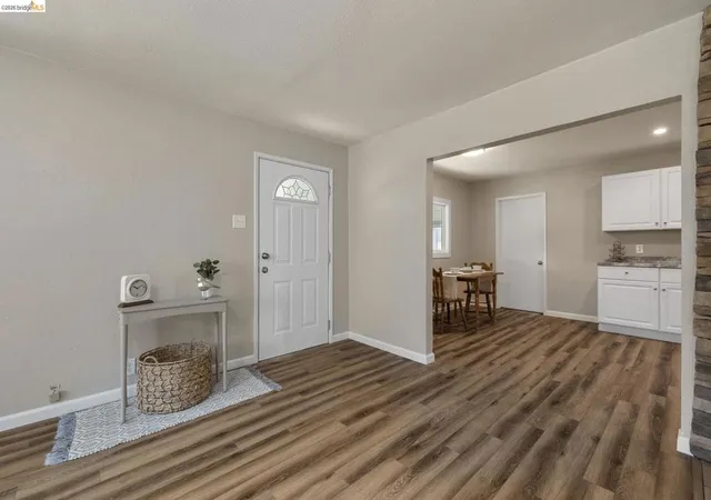 Photo 4 of Sale Pending at 9721 Manzanita Way, Coulterville, CA 95311 | MLS# 41128320 | Listing updated on 2026-09-15