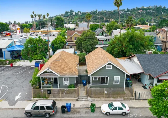 Photo 1 of Sale Pending at 116 Ellita Pl, Los Angeles, CA 90042 | MLS# AR26109684 | Listing updated on 2026-09-14
