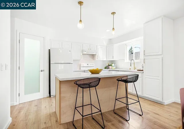 Photo 4 of Single family home for sale at 2135 Via Alta, Benicia, CA 94510 | MLS# 41135546 | Listing updated on 2026-09-15