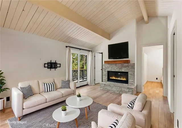 Photo 3 of Single family home for sale at 771 Silver Tip Dr, Big Bear Lake, CA 92315 | MLS# IG26108682 | Listing updated on 2026-09-15