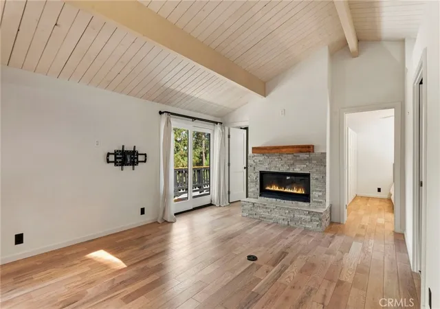 Photo 3 of Single family home for sale at 771 Silver Tip Dr, Big Bear Lake, CA 92315 | MLS# IG26108682 | Listing updated on 2026-09-15