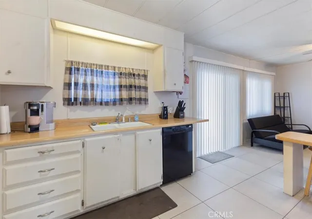 Photo 3 of Manufactured home for sale at 300 N Rampart #195, Orange, CA 92868 | MLS# IG26104422 | Listing updated on 2026-10-05