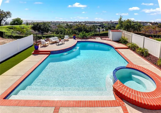 Photo 1 of Single family home for sale at 21095 Skylark Dr, Lake Forest, CA 92630 | MLS# PW26113908 | Listing updated on 2026-09-15