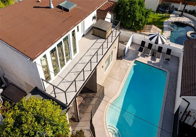 Photo 1 of Sale Pending at 523 E Fairmount, Burbank, CA 91501 | MLS# GD26104462 | Listing updated on 2026-10-06