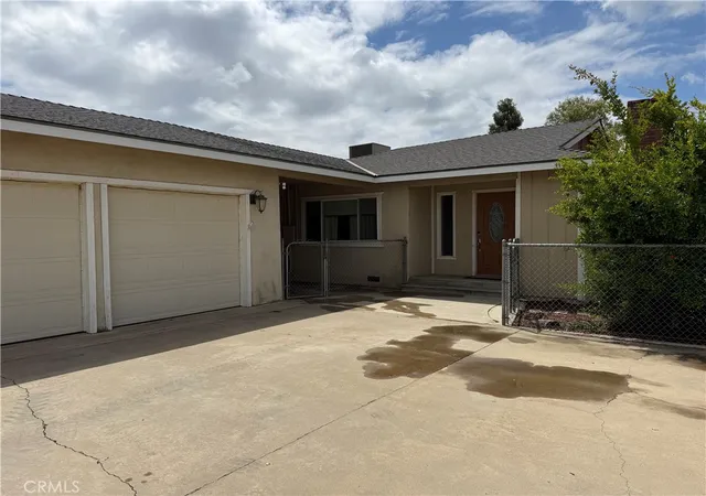 Photo 3 of Sale Pending at 24437 Rd 18 1/2, Chowchilla, CA 93610 | MLS# MC26114003 | Listing updated on 2026-09-14