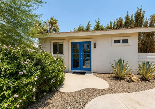 Photo 3 of Single family home for sale at 1318 E Via Escuela, Palm Springs, CA 92262 | MLS# 219148477DA | Listing updated on 2026-09-14