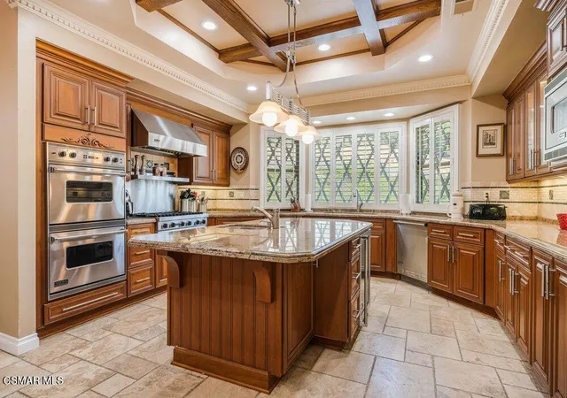 Photo 4 of Single family home for sale at 6120 Grey Rock Rd, Agoura Hills, CA 91301 | MLS# 226002502 | Listing updated on 2026-09-15