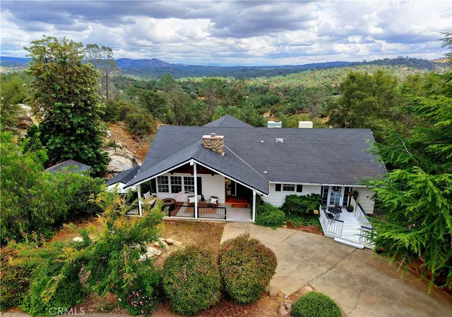 Photo 1 of Single family home for sale at 28977 Long Holw Ct N, Coarsegold, CA 93614 | MLS# FR26116402 | Listing updated on 2026-09-14