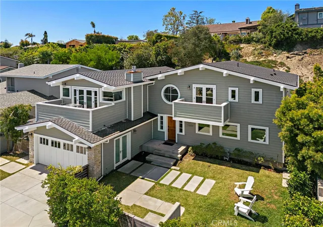 Photo 1 of Sale Pending at 3203 Tyrol Dr, Laguna Beach, CA 92651 | MLS# LG26116656 | Listing updated on 2026-09-15