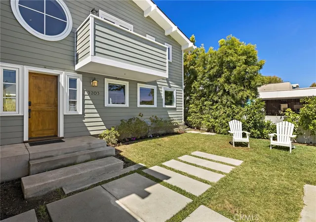 Photo 3 of Sale Pending at 3203 Tyrol Dr, Laguna Beach, CA 92651 | MLS# LG26116656 | Listing updated on 2026-09-15