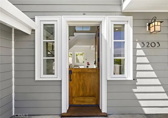 Photo 4 of Sale Pending at 3203 Tyrol Dr, Laguna Beach, CA 92651 | MLS# LG26116656 | Listing updated on 2026-09-15
