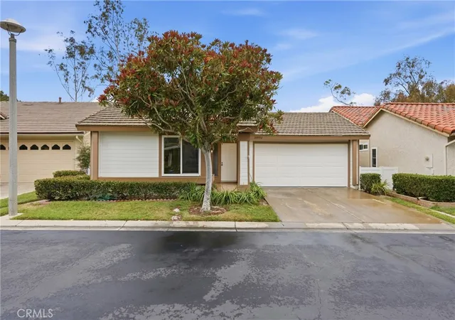Photo 3 of Single family home for sale at 23592 Villena, Mission Viejo, CA 92692 | MLS# PW26116765 | Listing updated on 2026-09-15