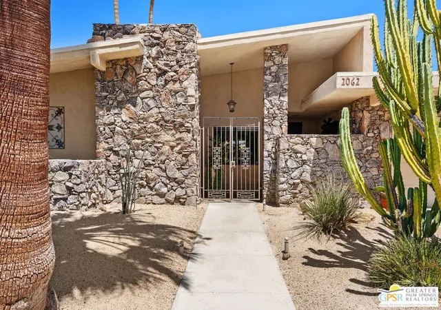 Photo 4 of Single family home for sale at 2062 S Chico Dr, Palm Springs, CA 92264 | MLS# 26840281PS | Listing updated on 2026-09-14