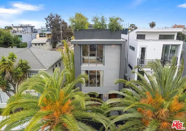Photo 2 of Single family home for sale at 406 Grand Blvd, Venice, CA 90291 | MLS# 26830087 | Listing updated on 2026-09-16