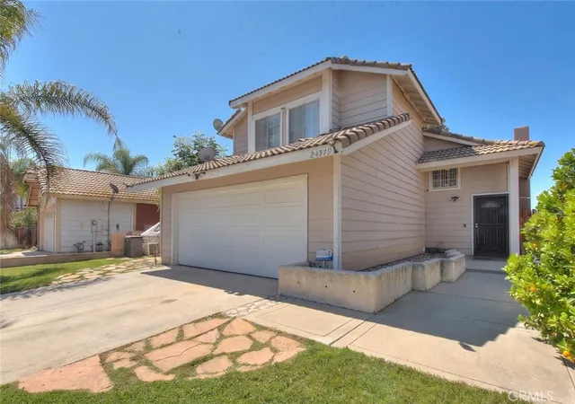 Photo 4 of Sale Pending at 24379 Dyna Pl, Moreno Valley, CA 92551 | MLS# IG26117059 | Listing updated on 2026-09-14
