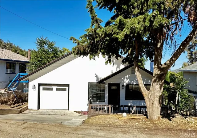 Photo 1 of Single family home for sale at 720 Avalon, Frazier Park, CA 93225 | MLS# SR26117587 | Listing updated on 2026-09-14