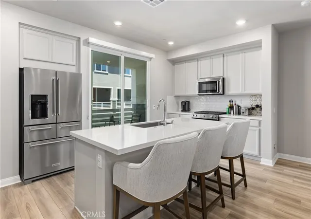 Photo 2 of Townhouse for sale at 1472 W Sunrise Ln, San Pedro, CA 90732 | MLS# PV26118668 | Listing updated on 2026-09-15