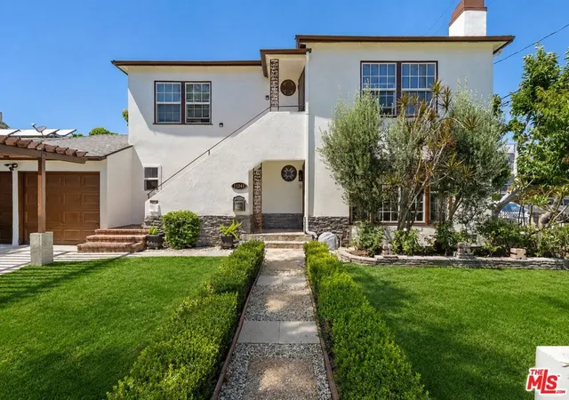 Photo 1 of Sale Pending at 11241 Peach Grv St, North Hollywood, CA 91601 | MLS# 26841281 | Listing updated on 2026-09-14