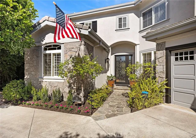 Photo 3 of Sale Pending at 20 Edgewood, Trabuco Canyon, CA 92679 | MLS# OC26122296 | Listing updated on 2026-10-02