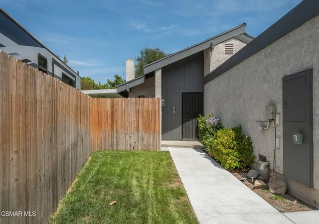 Photo 3 of Single family home for sale at 624 Paseo Montecito, Newbury Park, CA 91320 | MLS# 226002622 | Listing updated on 2026-09-14