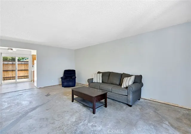 Photo 3 of Condo for sale at 182 W Barstow Ave #A, Fresno, CA 93704 | MLS# FR26121353 | Listing updated on 2026-09-14