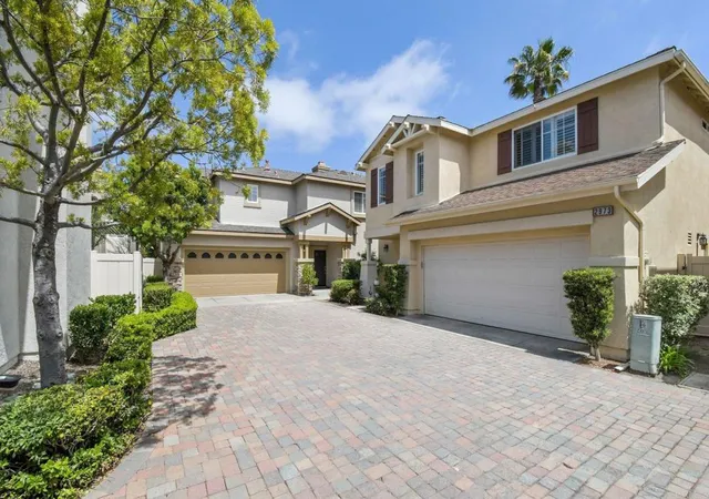 Photo 3 of Sale Pending at 2971 W Canyon Ave, San Diego, CA 92123 | MLS# PTP2604332 | Listing updated on 2026-09-19