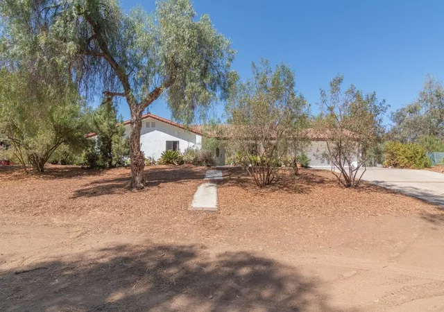 Photo 4 of Single family home for sale at 22744 Rolling Meadows, Perris, CA 92570 | MLS# IV26118432 | Listing updated on 2026-09-21