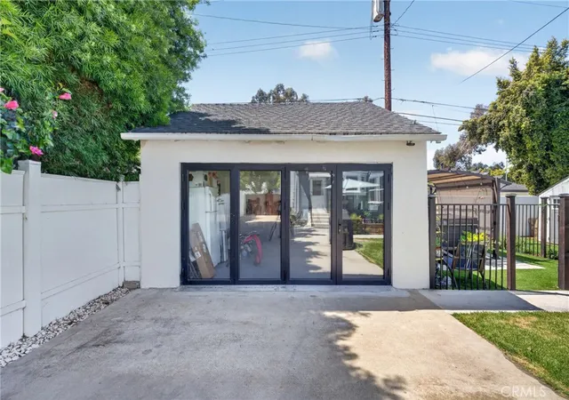 Photo 2 of Single family home for sale at 1660 Wagner, Pasadena, CA 91106 | MLS# SR26122766 | Listing updated on 2026-09-15