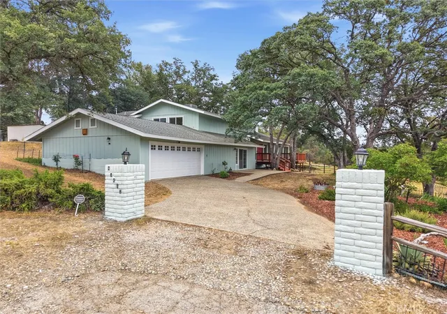 Photo 3 of Single family home for sale at 47436 Modoc, Coarsegold, CA 93614 | MLS# FR26122659 | Listing updated on 2026-09-14