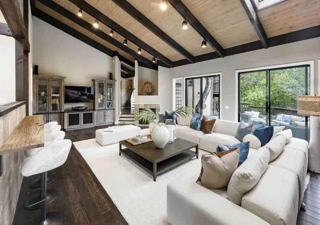 Photo 4 of Single family home for sale at 61 Oak Hvn Way, Woodside, CA 94062 | MLS# ML82050181 | Listing updated on 2026-09-15