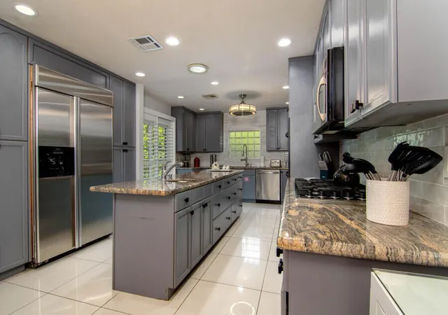 Photo 3 of Single family home for sale at 263 E Morongo Rd, Palm Springs, CA 92264 | MLS# 219148933PS | Listing updated on 2026-09-28