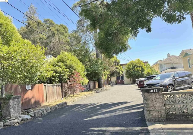 Photo 2 of Multi family home for sale at 3812 Whittle Ave, Oakland, CA 94602 | MLS# 41137615 | Listing updated on 2026-09-14