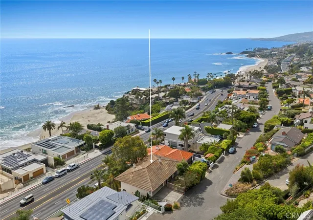 Photo 4 of Single family home for sale at 31381 Monterey St, Laguna Beach, CA 92651 | MLS# LG26122814 | Listing updated on 2026-10-06